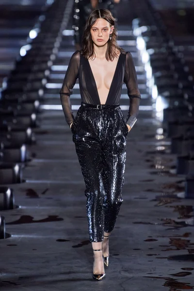 Look 56